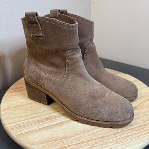 Sorel women’s Cate Pull On Suede Boot